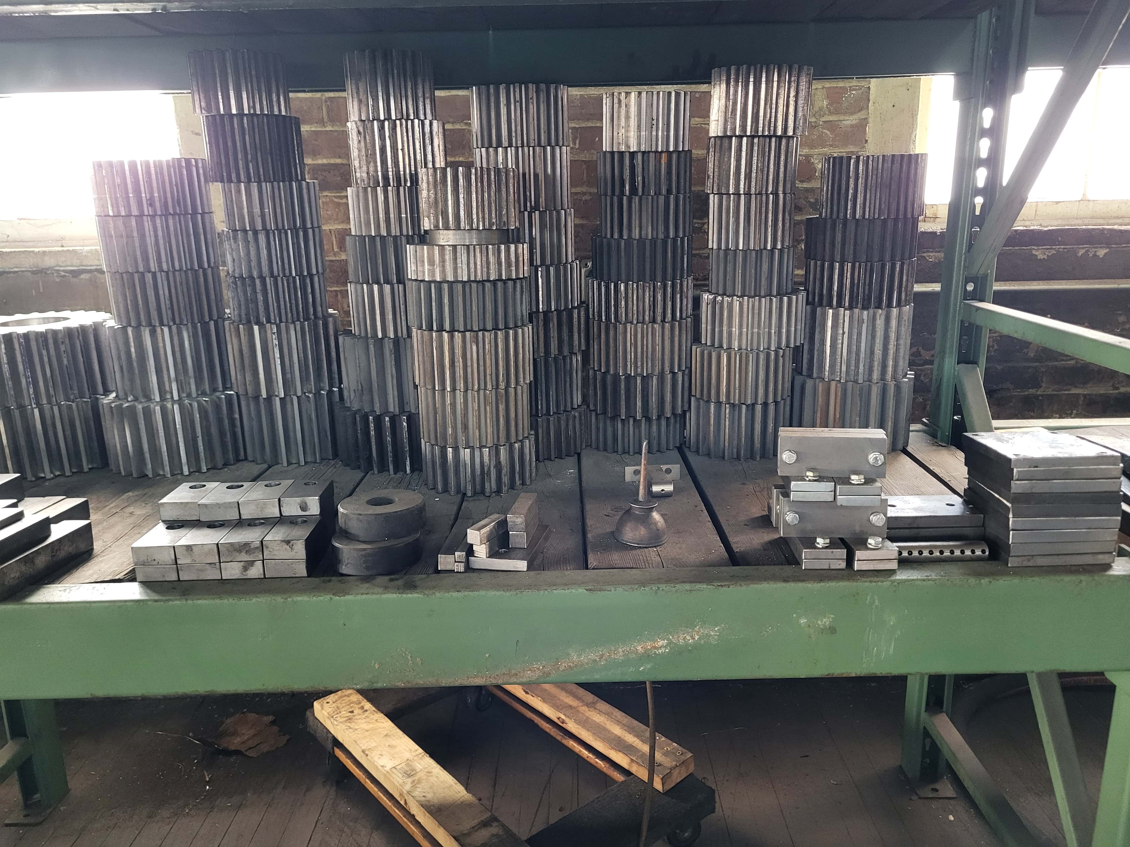 New and Used connecting gears for lab and production mills